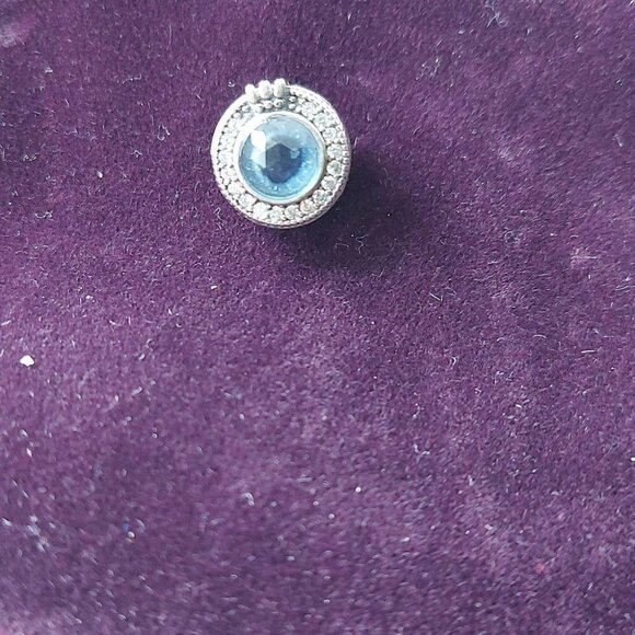 925 Sterling Silver Crown Charm - Picture 6 of 8